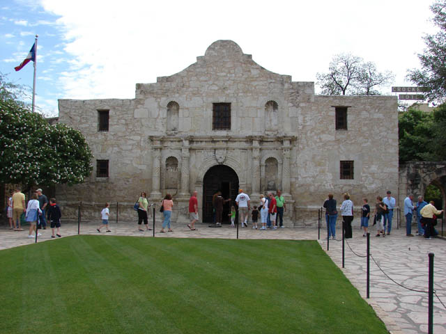 San Antonio River Walk Cruise, Hop-On Hop-Off Tour & Tower of Americas