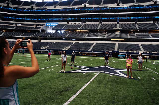 Touring AT&T Stadium + Where to Eat in Arlington Texas