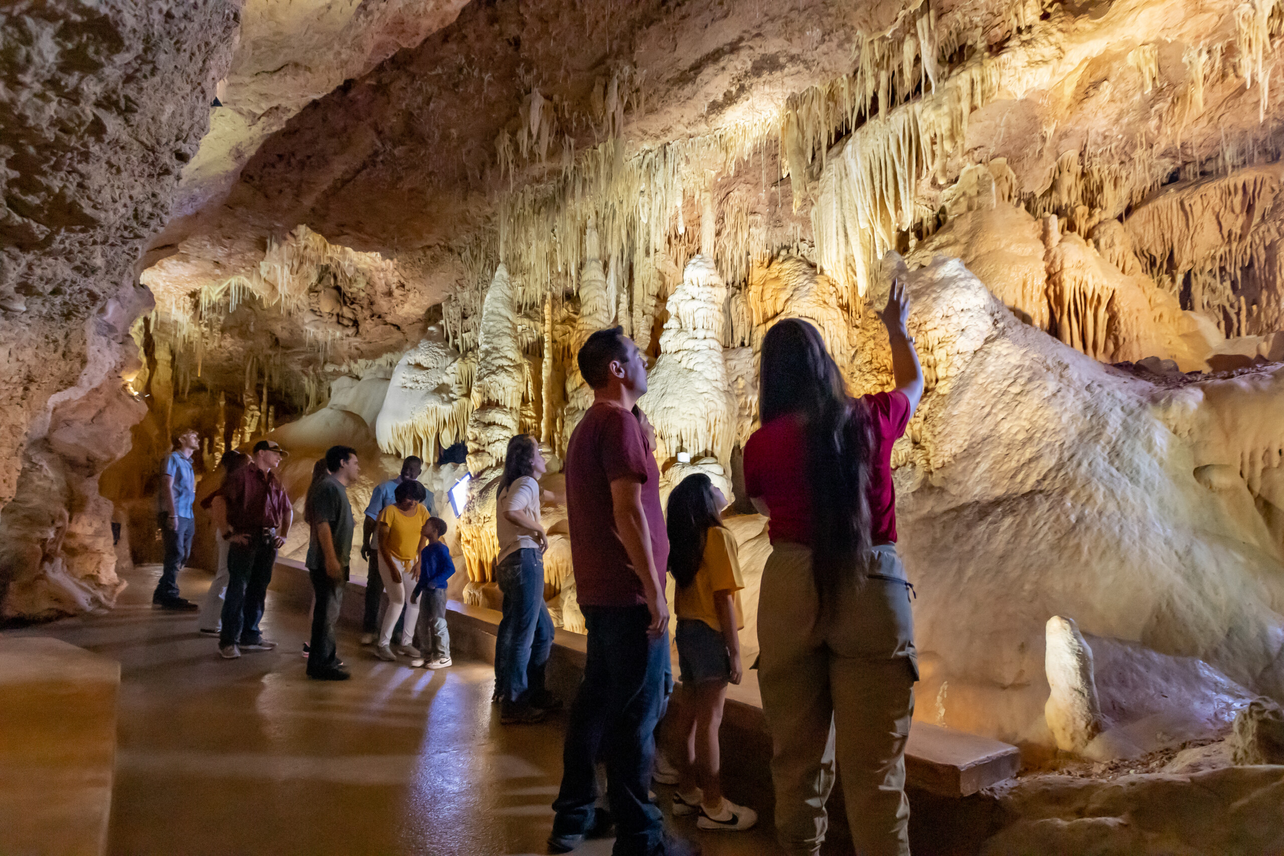 natural bridge cavern